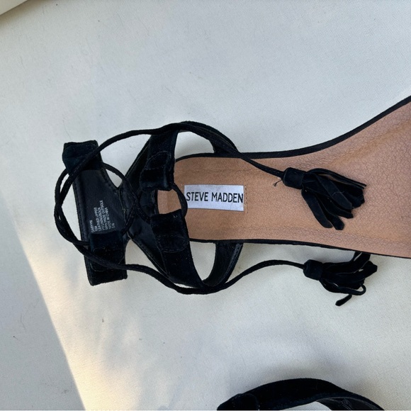 Steve Madden - Darynn black suede lace up sandals. Size 10. Never worn - Picture 7 of 11